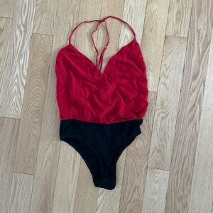 🩷stunning red Reformation tank 🩷